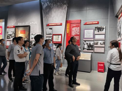 湖南省政務服務大廳醫保局窗口 以黨史學習教育提升教育咨詢服務效能